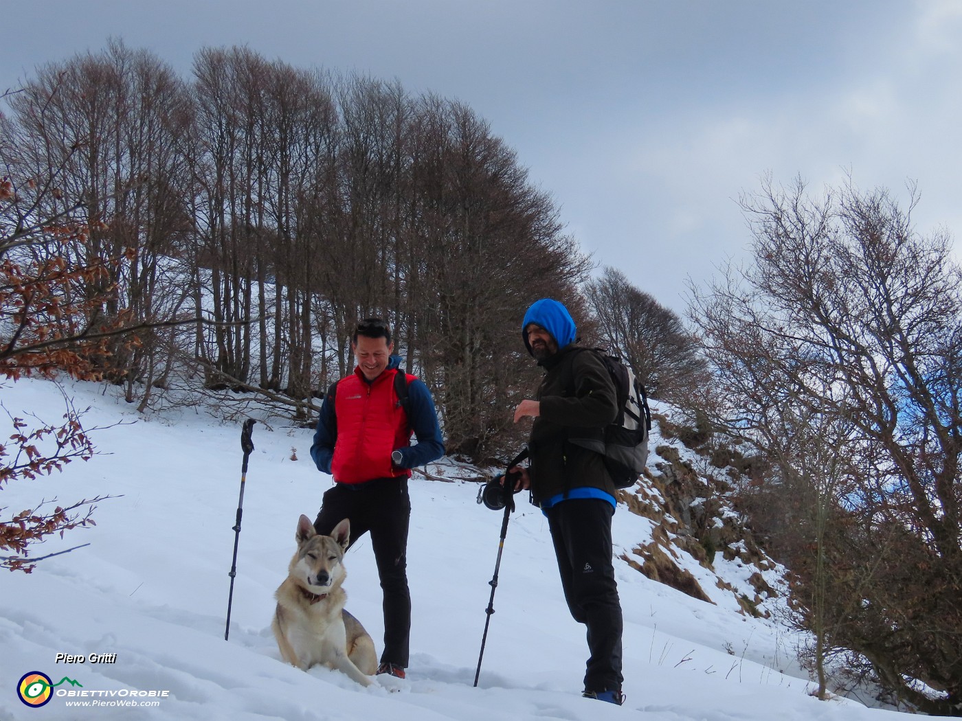 36 Il cielo sopra di noi si rannuvola ...fa freddo.JPG